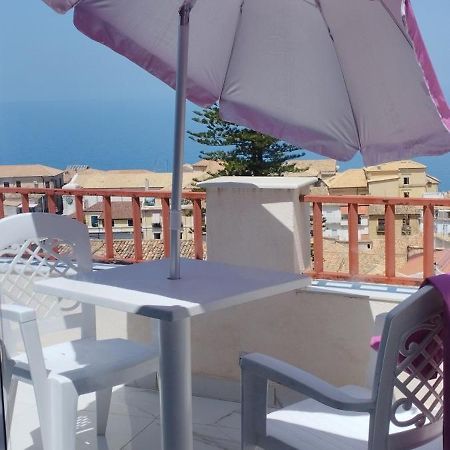 "Lo Studiolo" Apartment Pizzo  Zewnętrze zdjęcie