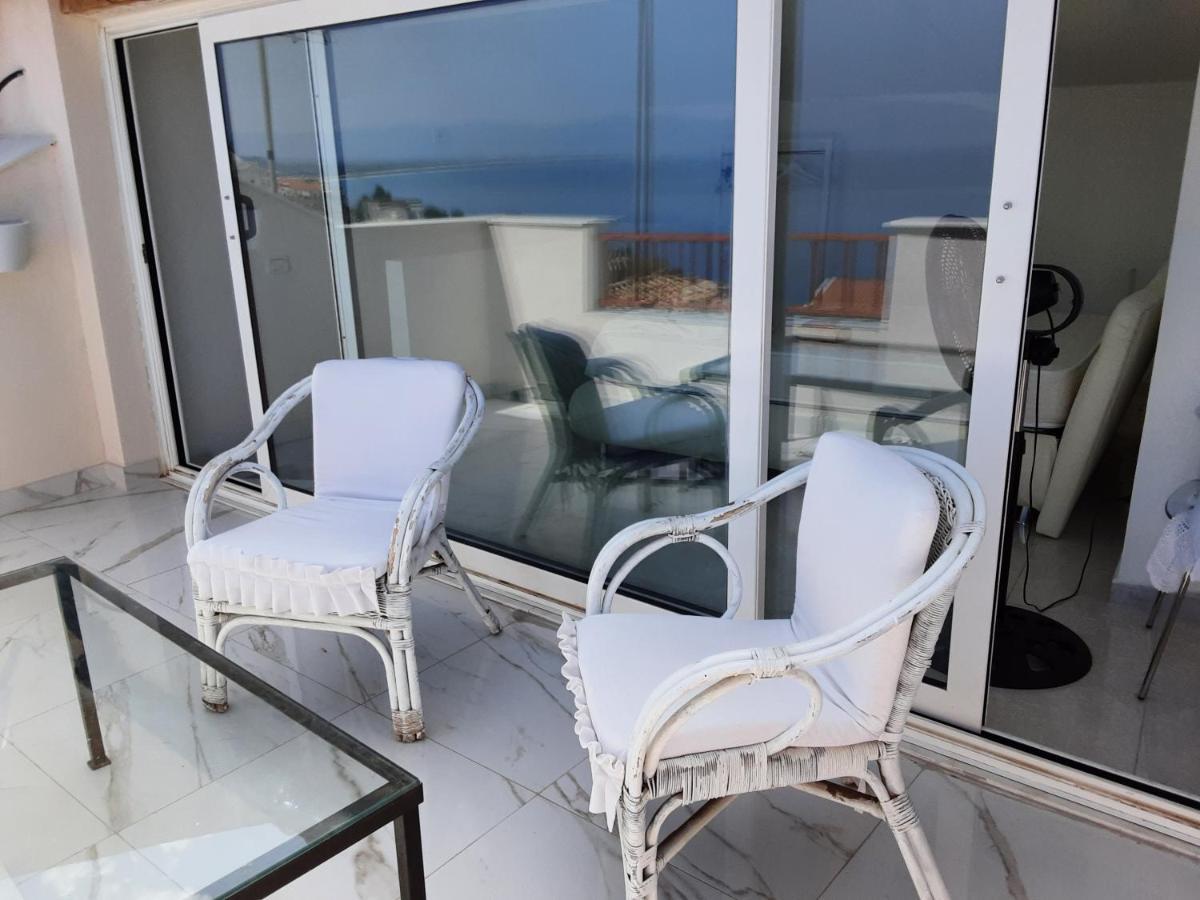 "Lo Studiolo" Apartment Pizzo  Zewnętrze zdjęcie