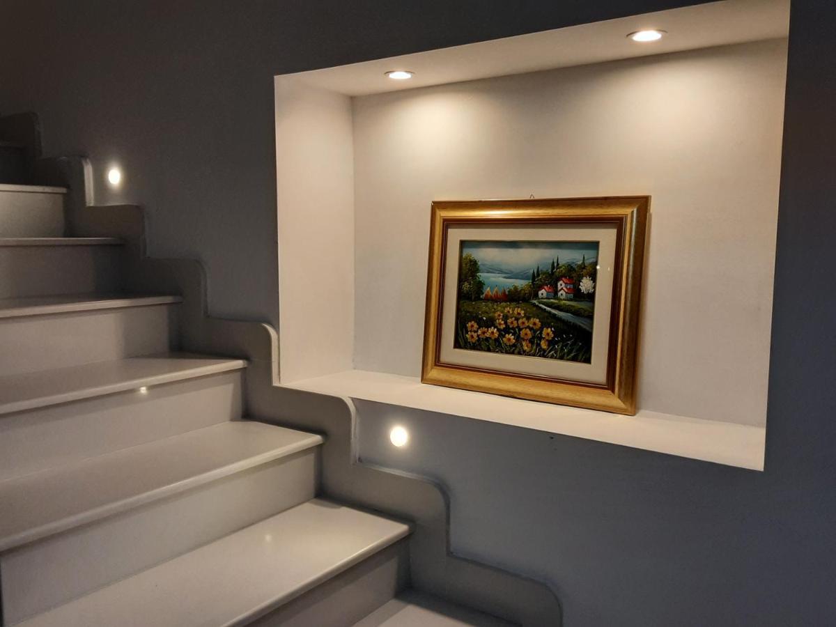 "Lo Studiolo" Apartment Pizzo  Zewnętrze zdjęcie