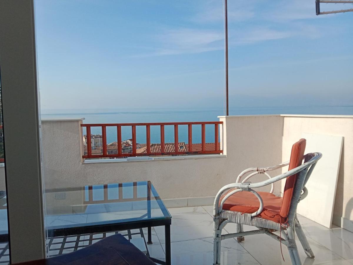 "Lo Studiolo" Apartment Pizzo  Zewnętrze zdjęcie