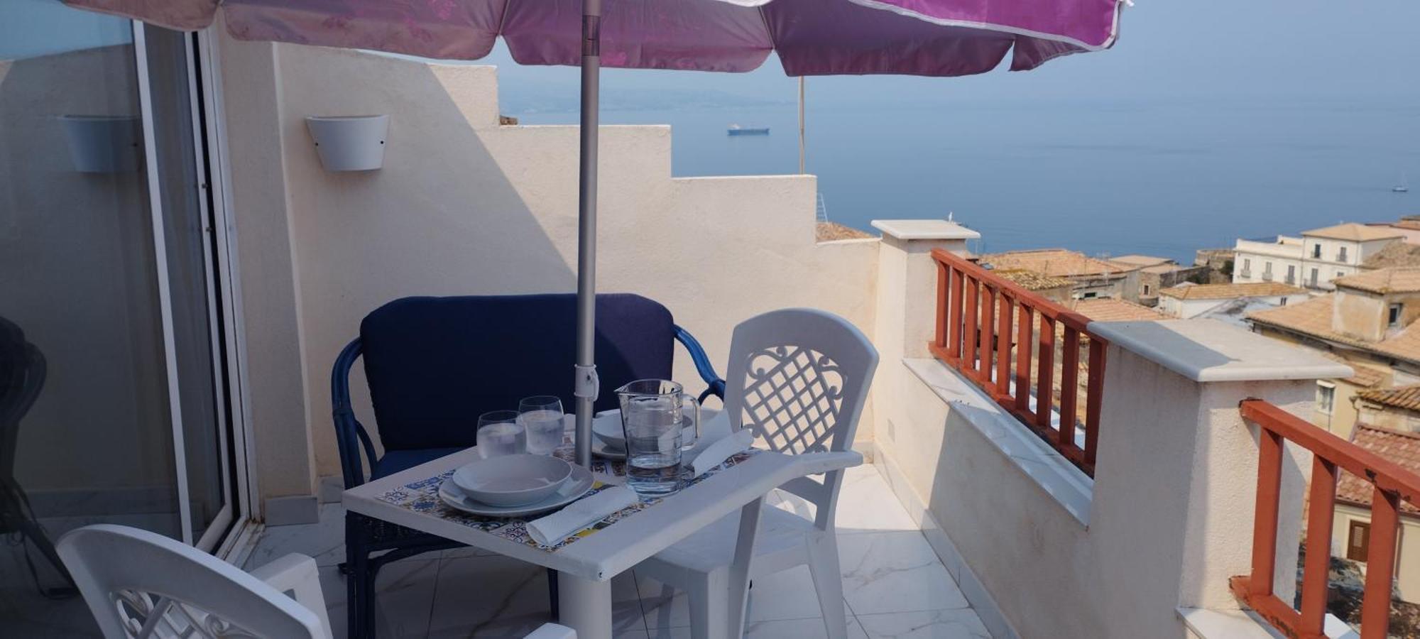 "Lo Studiolo" Apartment Pizzo  Zewnętrze zdjęcie