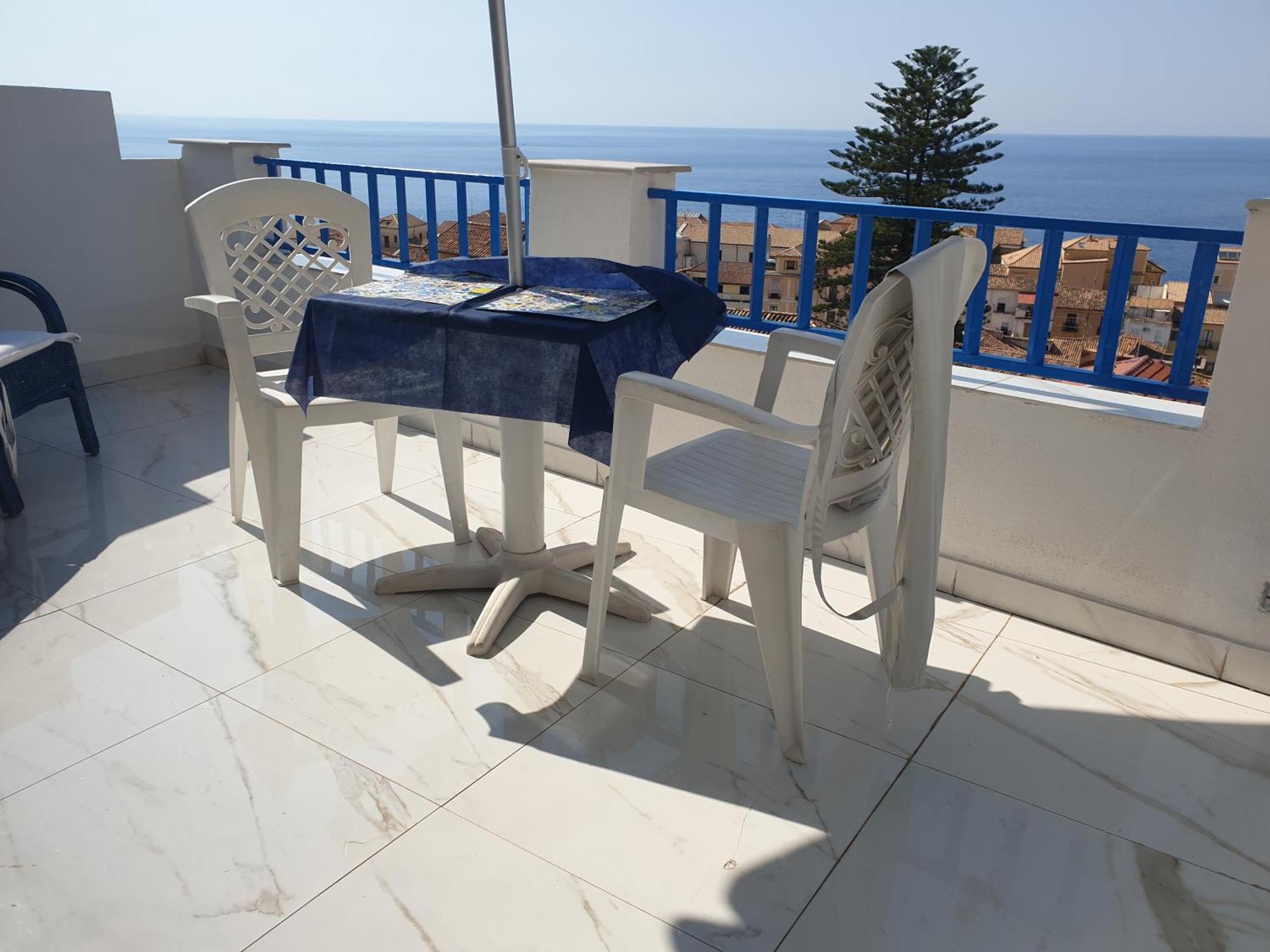 "Lo Studiolo" Apartment Pizzo  Zewnętrze zdjęcie